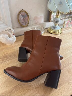 Saint + Sofia Sloane Chunky Brown Leather Block-Heel Ankle Boots Size US 10-EU41